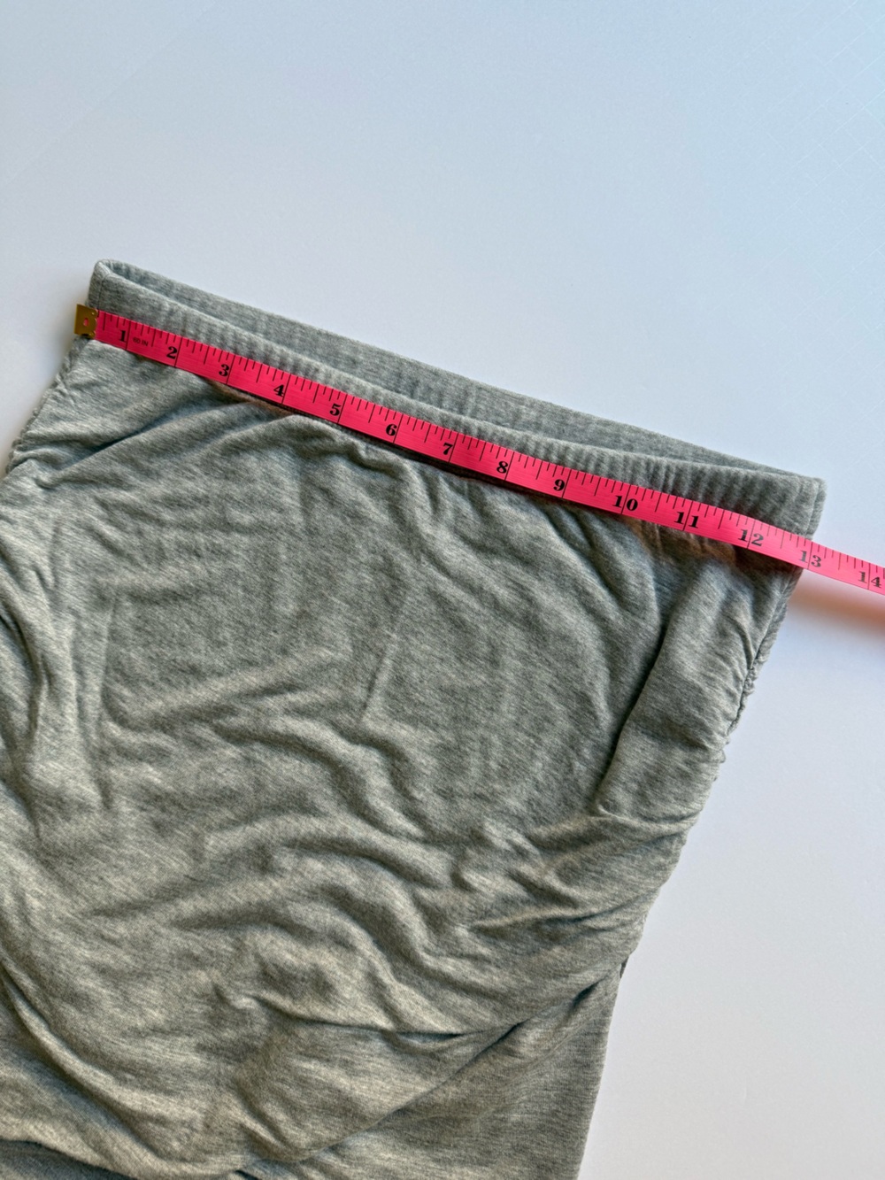 Bella Luxx Los Angeles Light Gray Ruched Women’s Mini Skirt, S - Picture 7 of 9